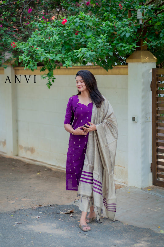 Raw silk kurta set with duppatta (with lining)